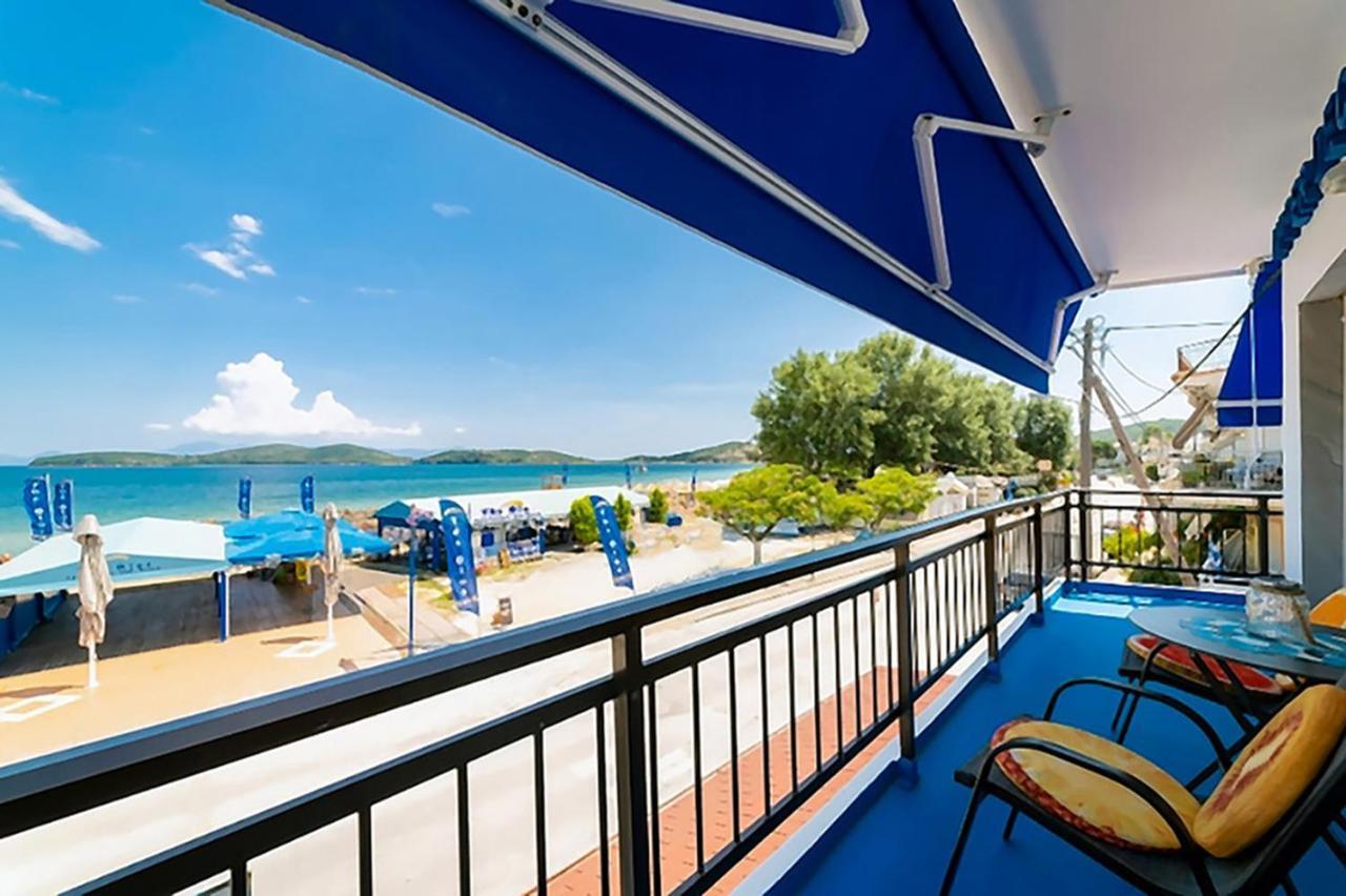 Апартаменти Upper Deck Apt. Неа-Перамос Екстер'єр фото