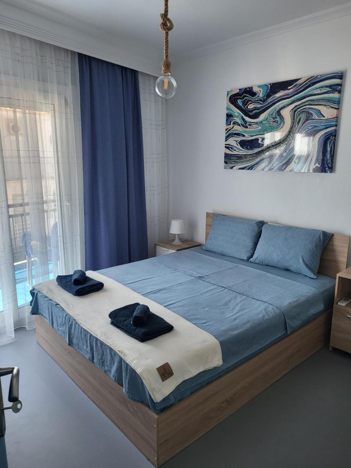 Апартаменти Upper Deck Apt. Неа-Перамос Екстер'єр фото